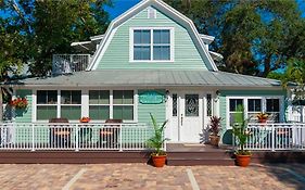 Seaglass Inn Bed And Breakfast